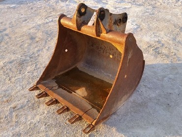 32-Zlica za rovokopac JCB 3CX 4CX ,mini bager-890 mm 32-Zlica za rovokopac JCB 3CX 4CX ,mini bager-890 mm
