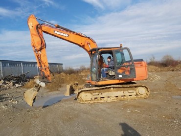 doosan dx 140